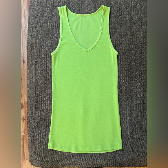 Woolx Tops - Woolx Brooklyn lime green merino wool v-neck tank top size small